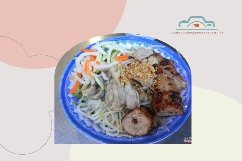 Hương vị đặc trưng của bún xào nem nướng Bạc Liêu